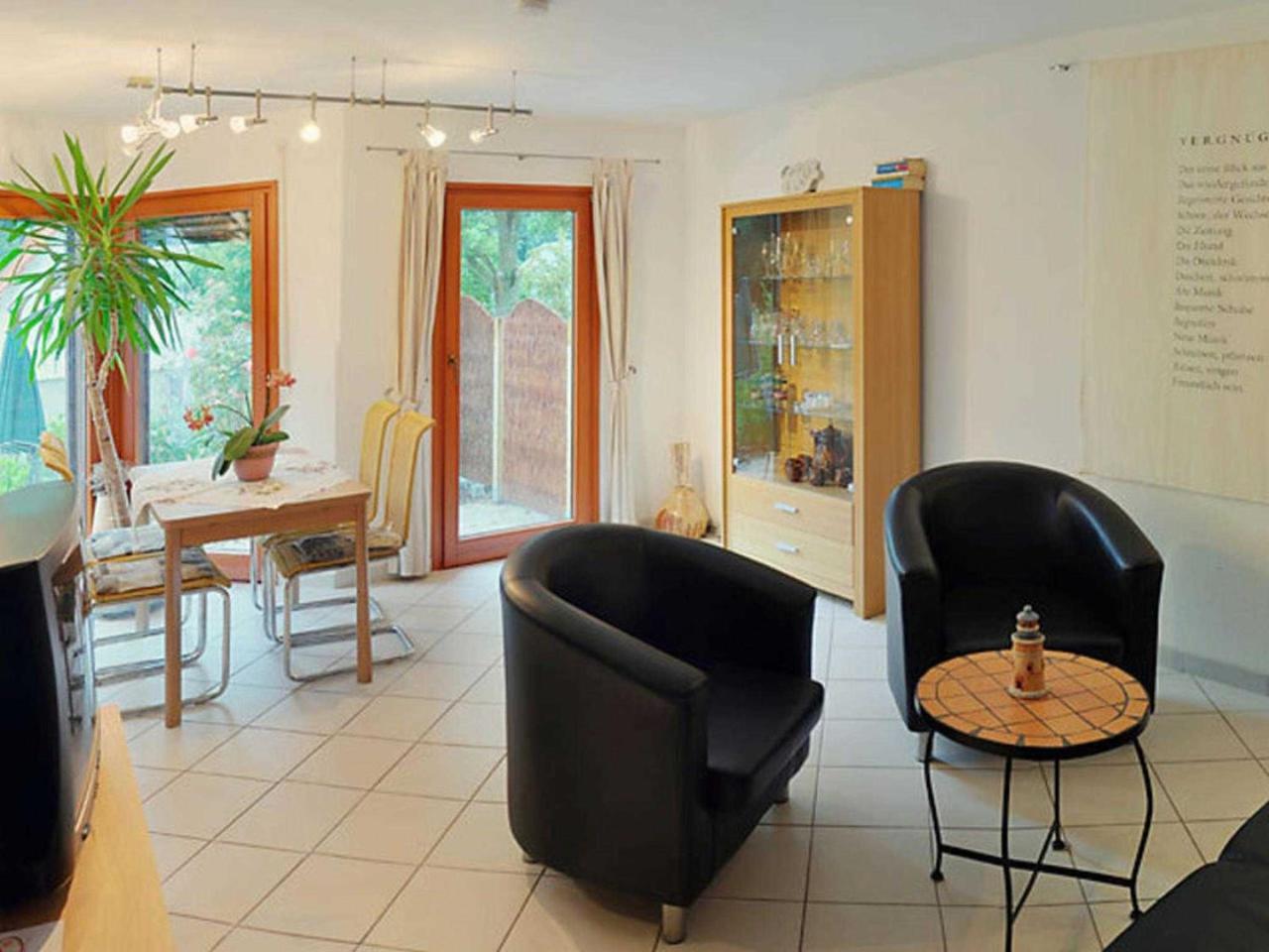 Ferienwohnungen Zum Anker _ Objekt Diedrichshagen  Zimmer foto